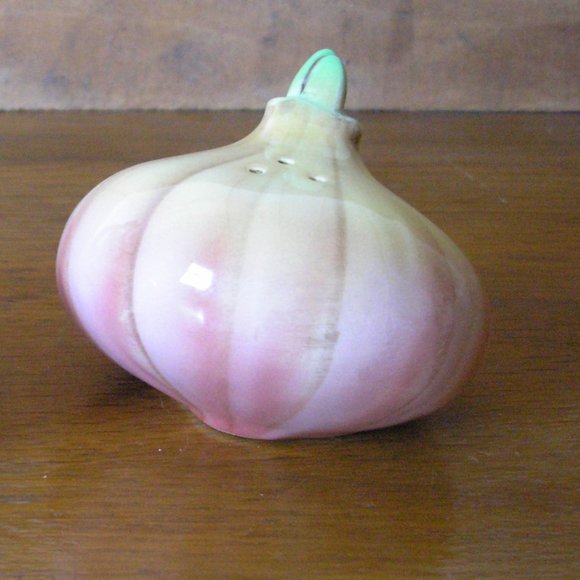 Vintage Ceramic Salt and Pepper Shaker, Onions PY - Picture 5 of 9